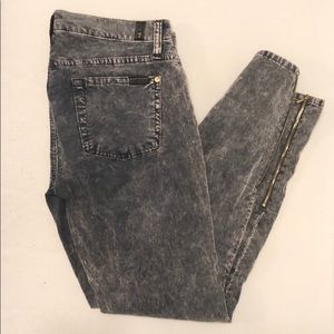Seven for all Mankind Distressed Corduroy Pants!